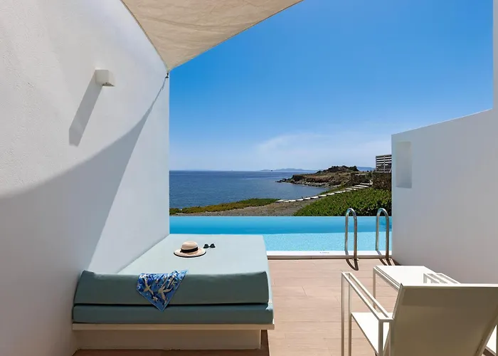 Infinity View Hotell 4*